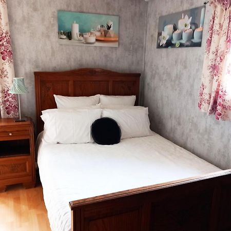 Country B&B Saint-Pierre-d'Eyraud エクステリア 写真