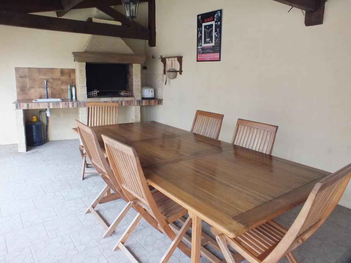 Country B&B Saint-Pierre-d'Eyraud エクステリア 写真
