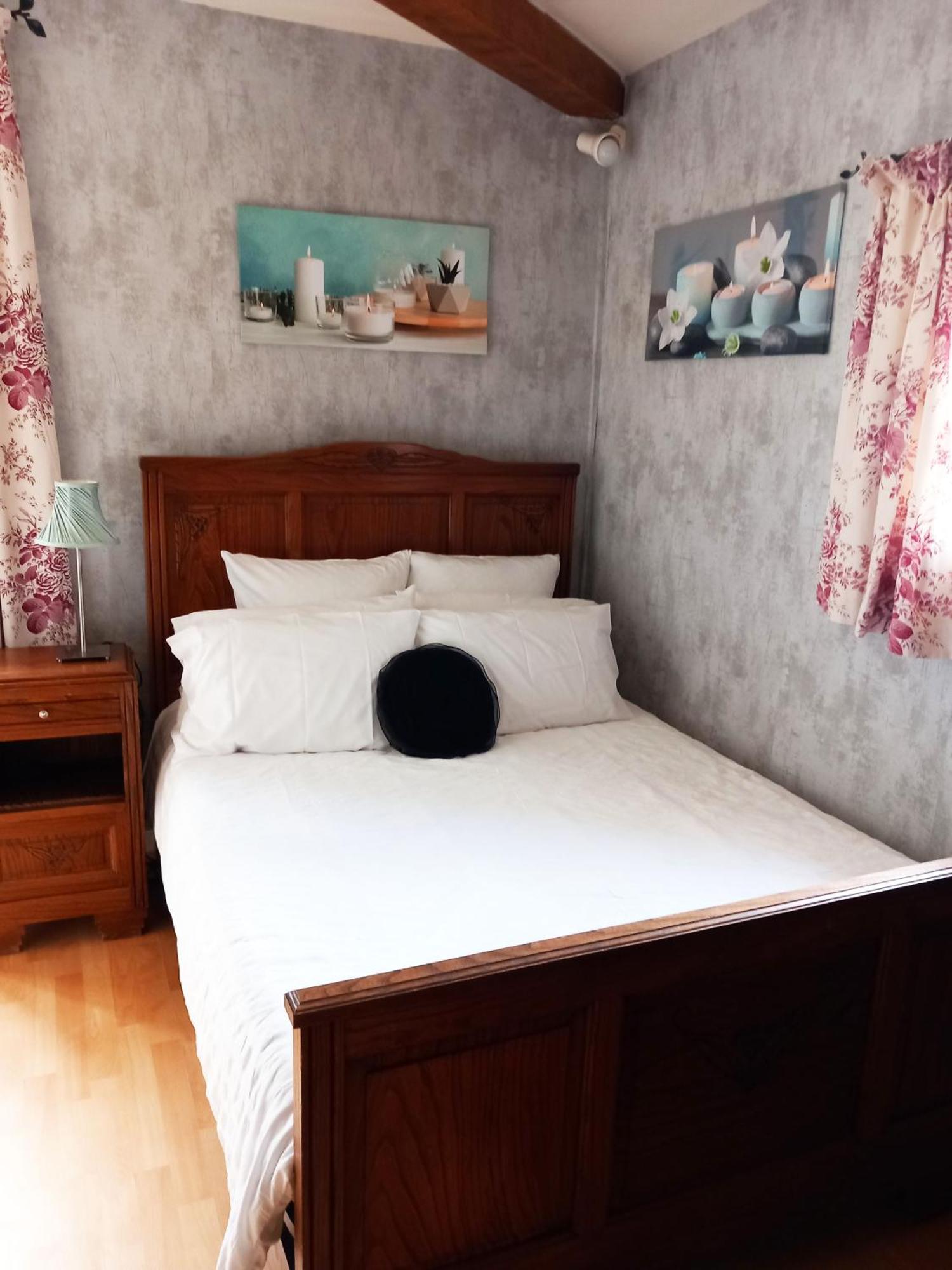 Country B&B Saint-Pierre-d'Eyraud エクステリア 写真